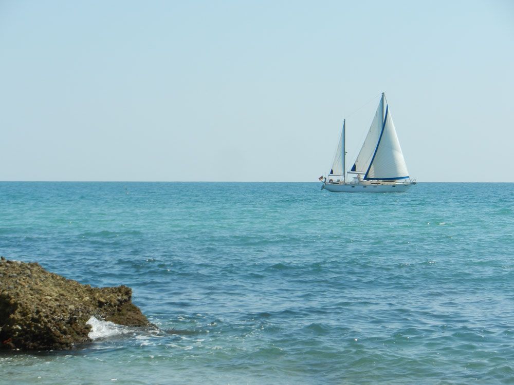 Yacht am Strand